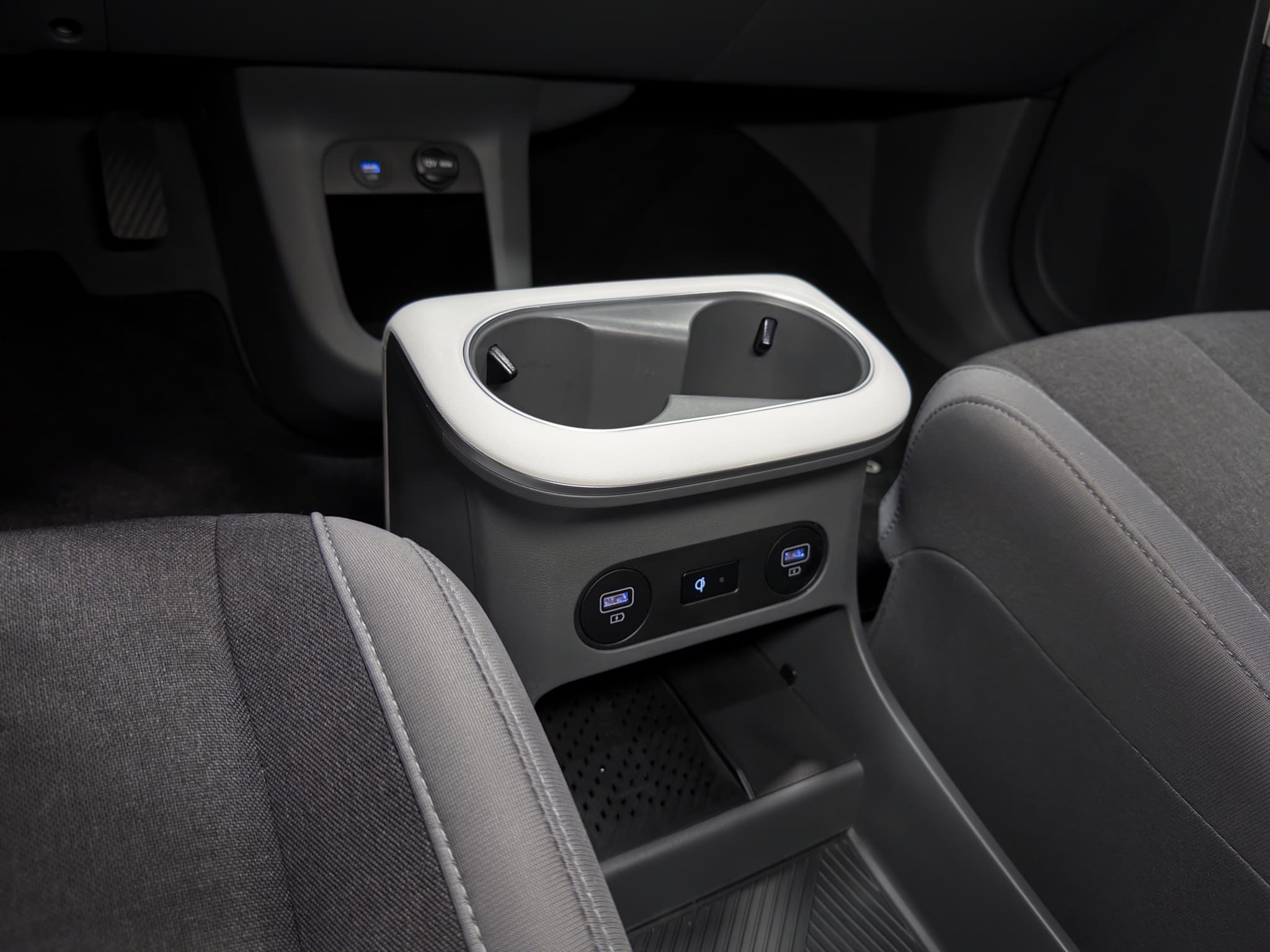 2024 Hyundai IONIQ 5 view 19