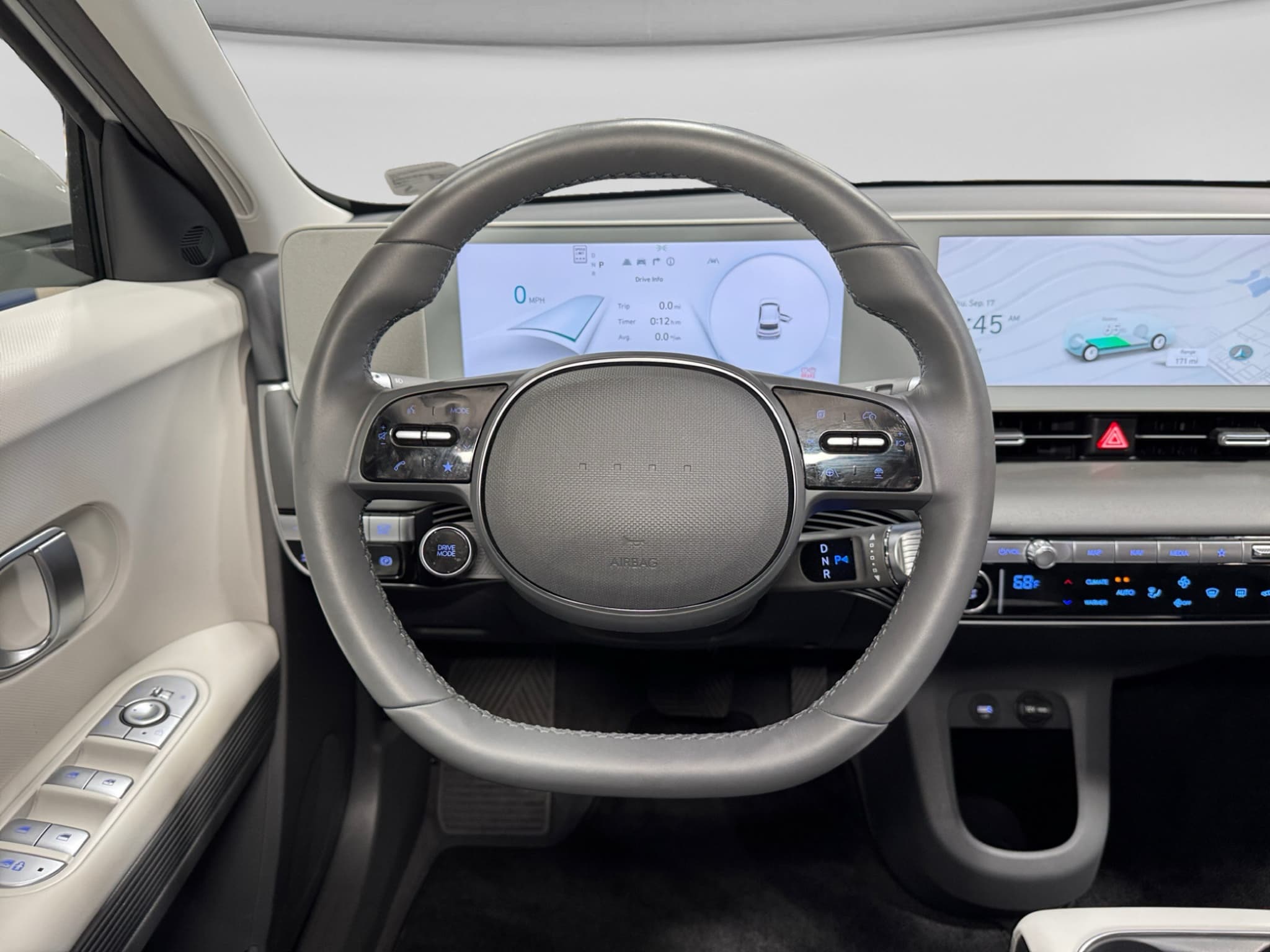2024 Hyundai IONIQ 5 view 8