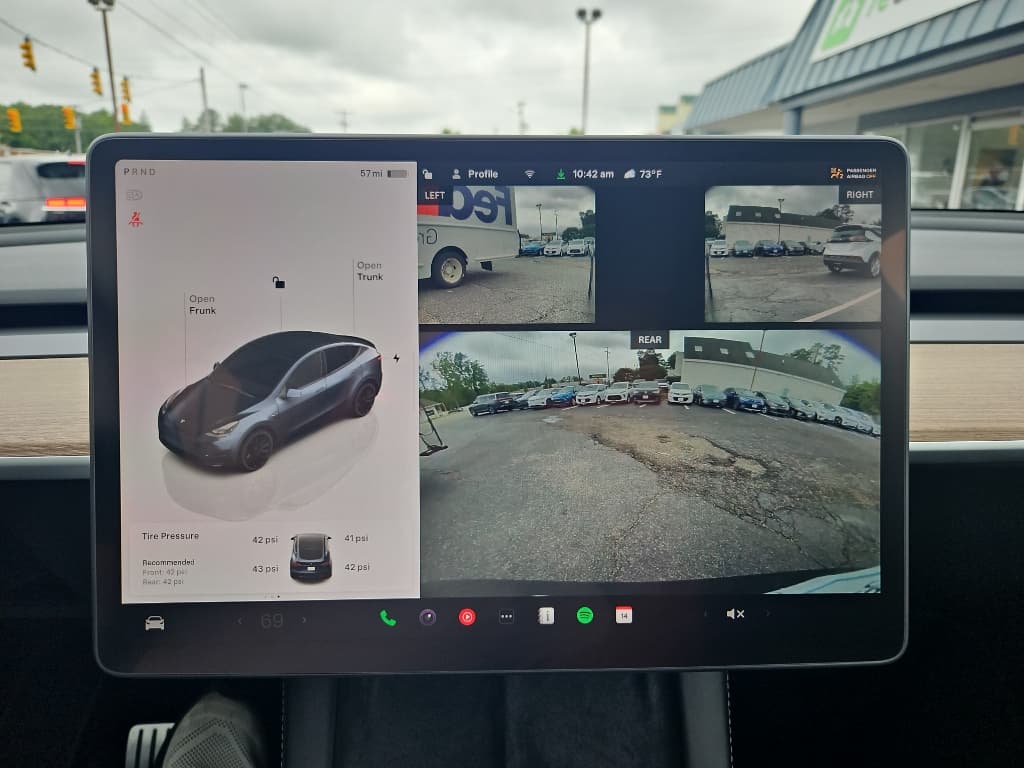 2024 Tesla Model Y view 11