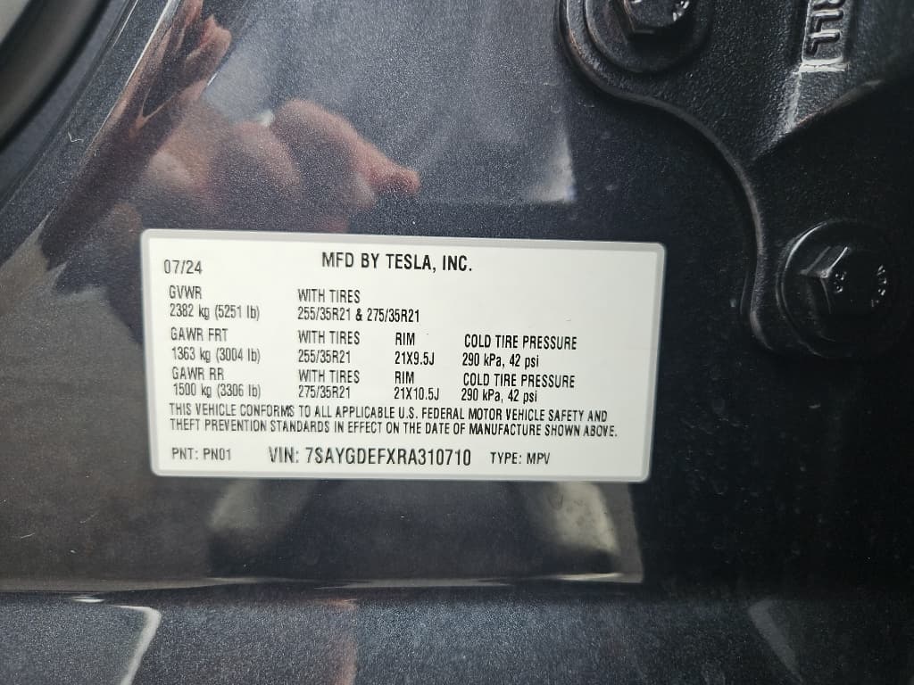 2024 Tesla Model Y view 22