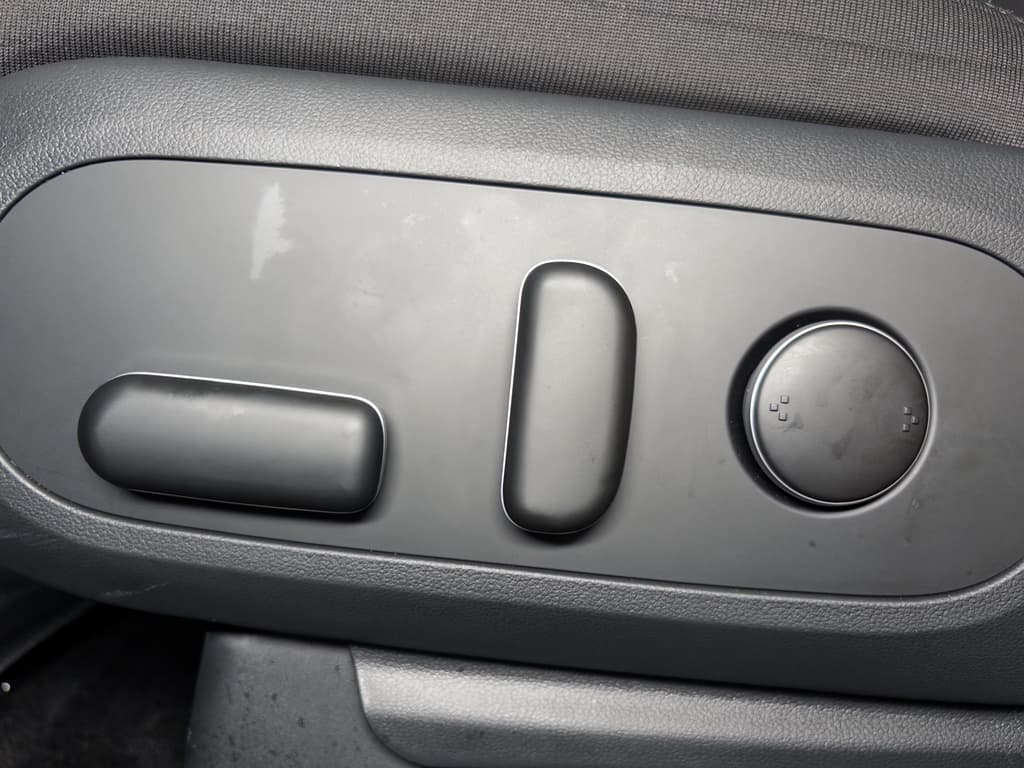 2024 Hyundai IONIQ 5 view 6