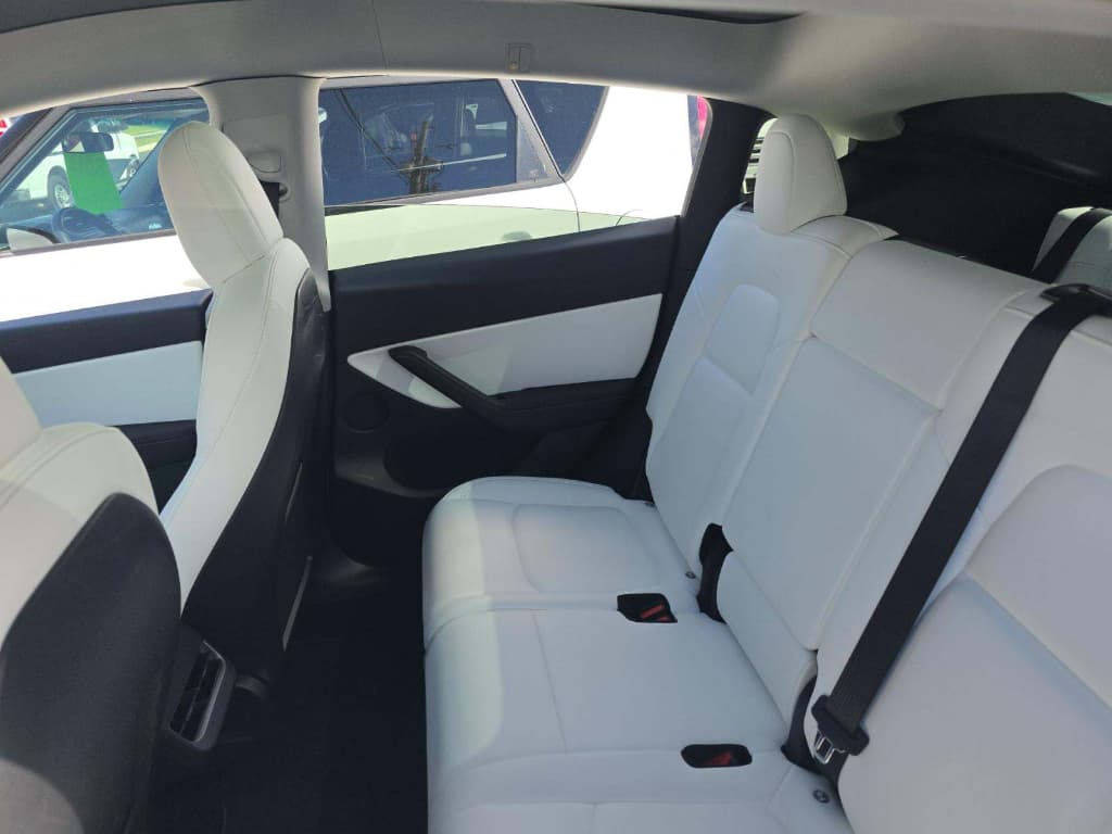 2021 Tesla Model Y view 5