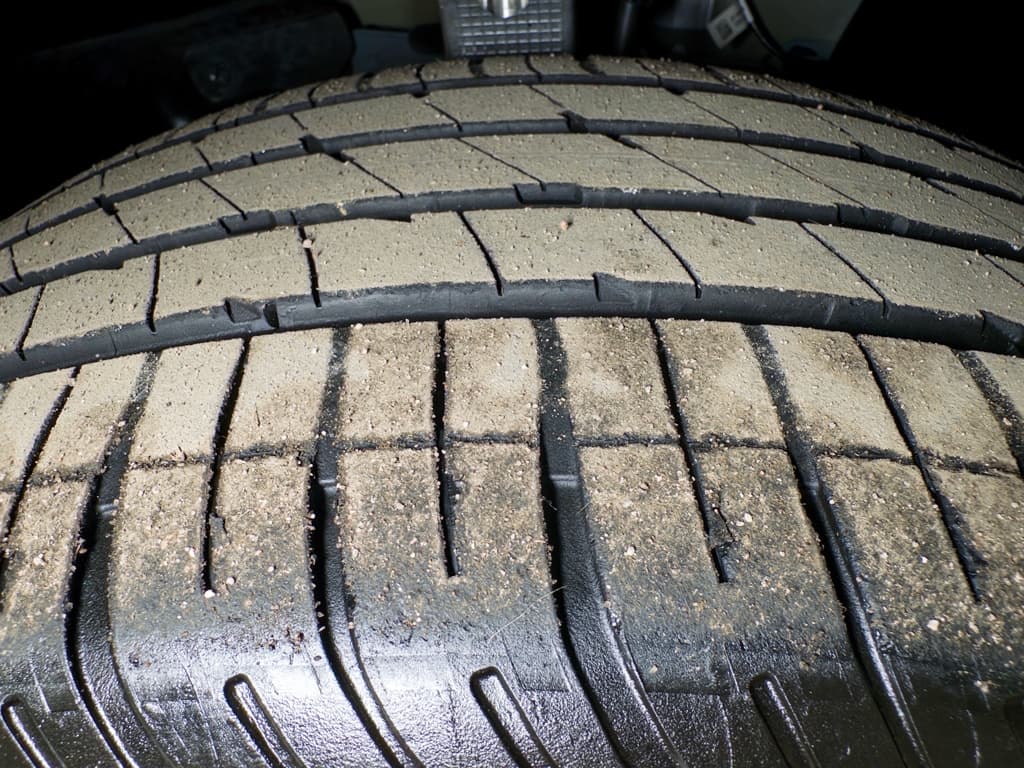 2024 Tesla Model Y view 32