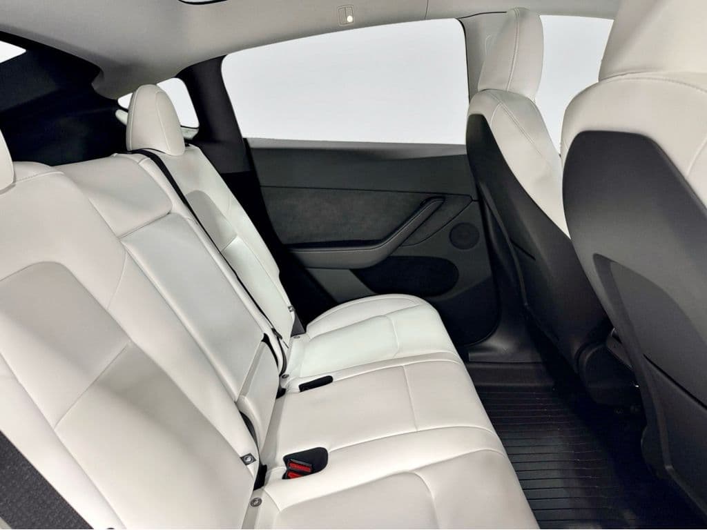 2024 Tesla Model Y view 20