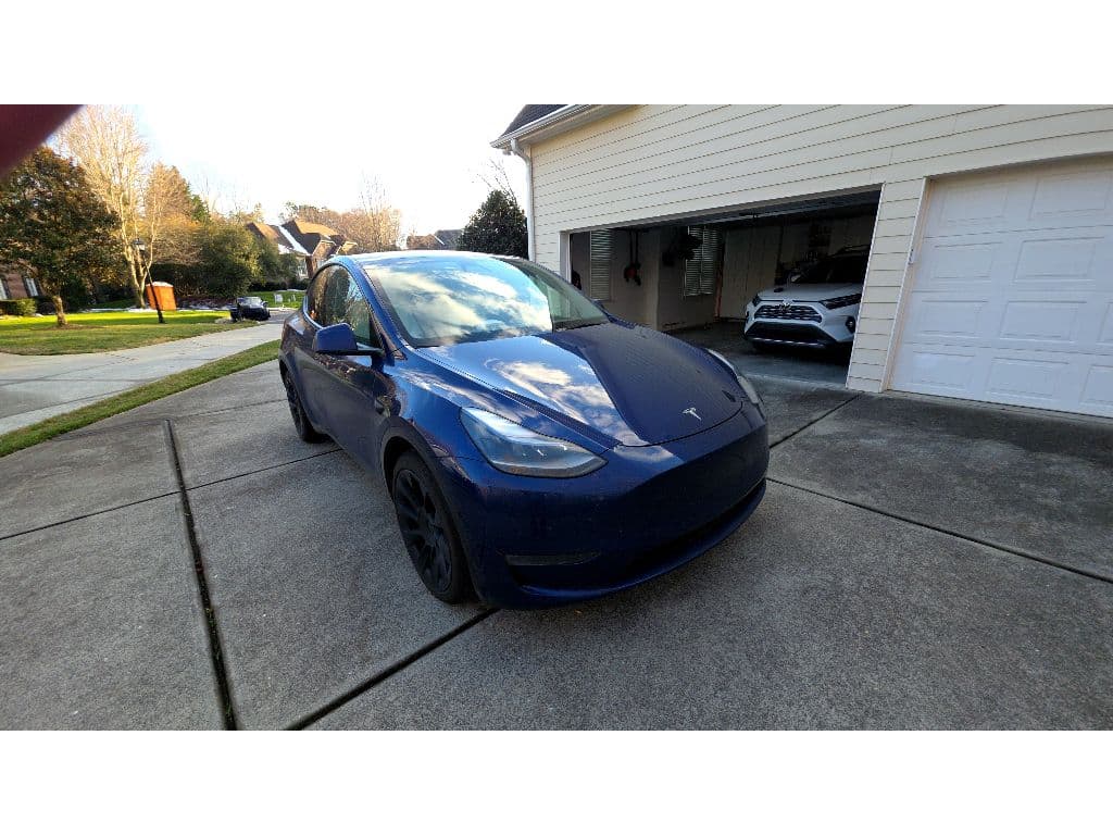 2024 Tesla Model Y view 3