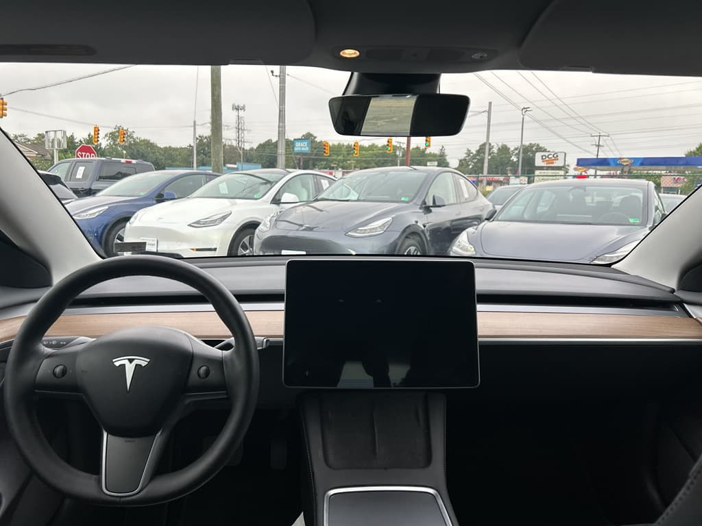 2022 Tesla Model 3 view 14