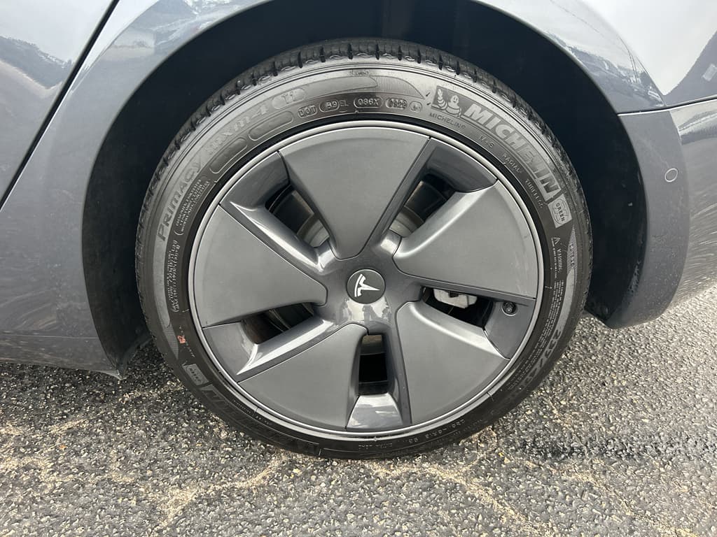 2022 Tesla Model 3 view 27