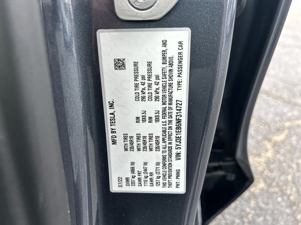 2022 Tesla Model 3 view 20