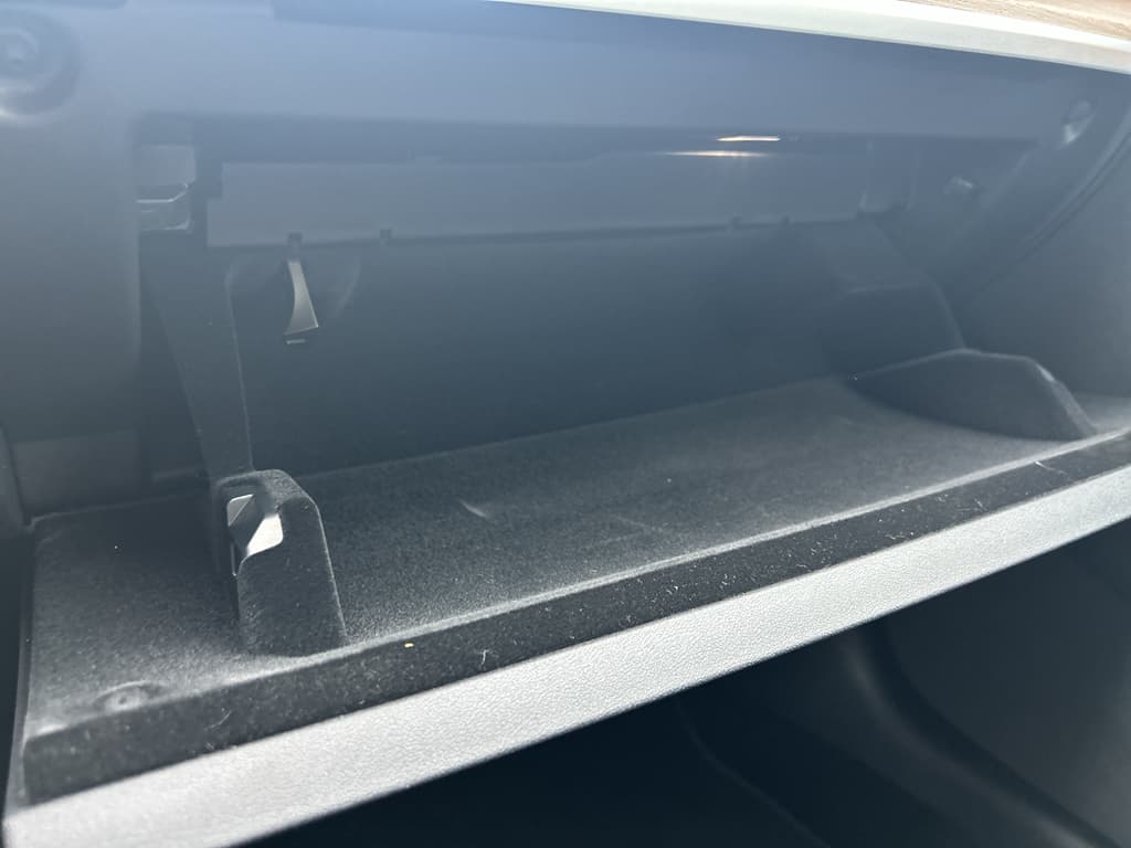2022 Tesla Model 3 view 16