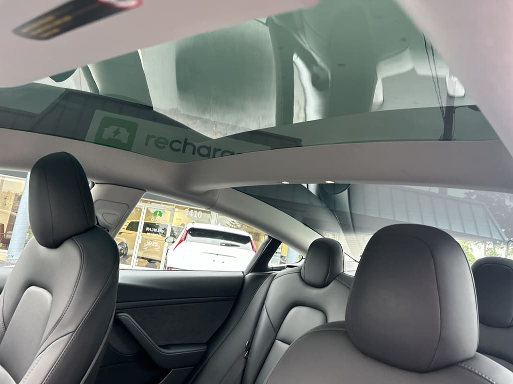 2022 Tesla Model 3 view 18