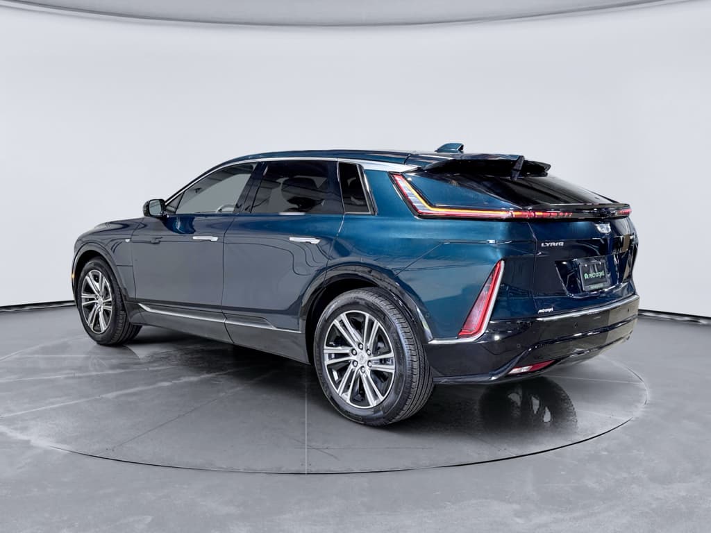 2025 Cadillac Lyriq view 2