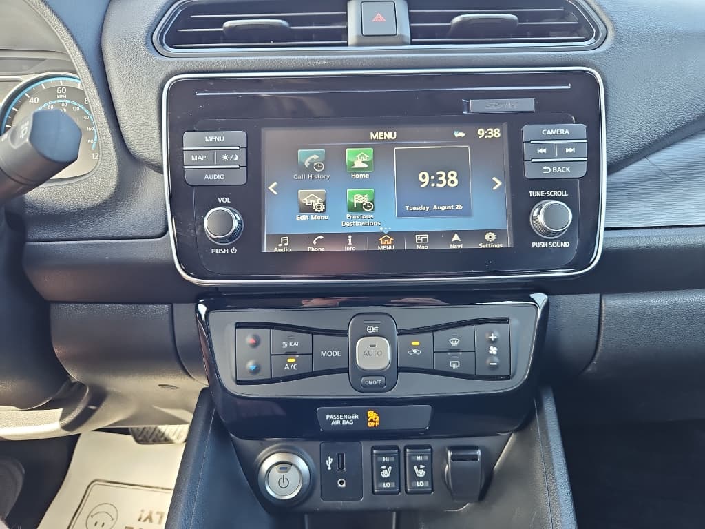 2019 Nissan LEAF view 15