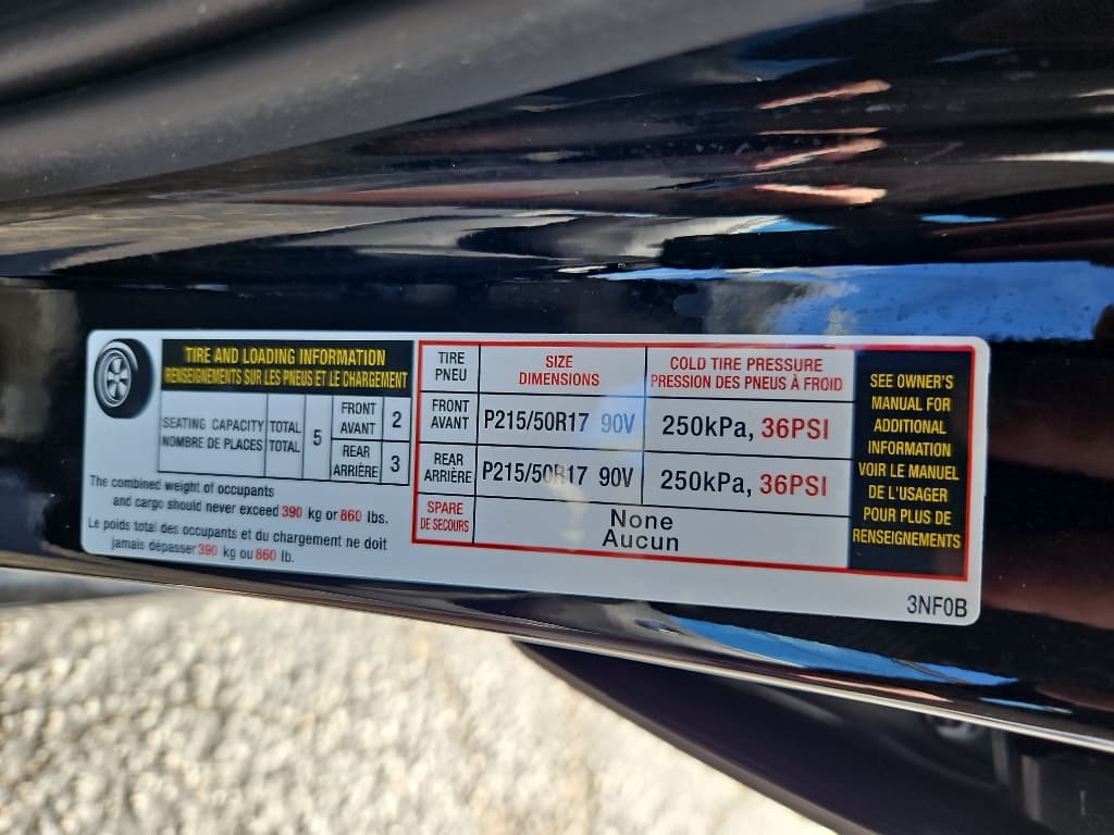 2019 Nissan LEAF view 27