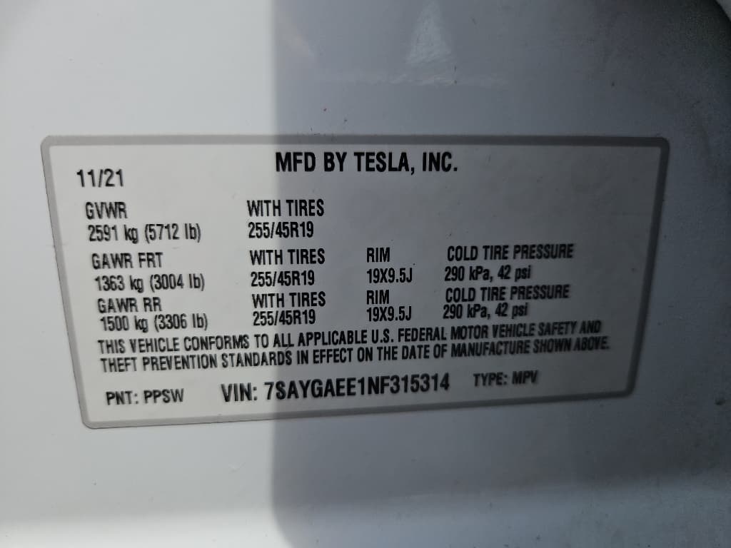 2022 Tesla Model Y view 22