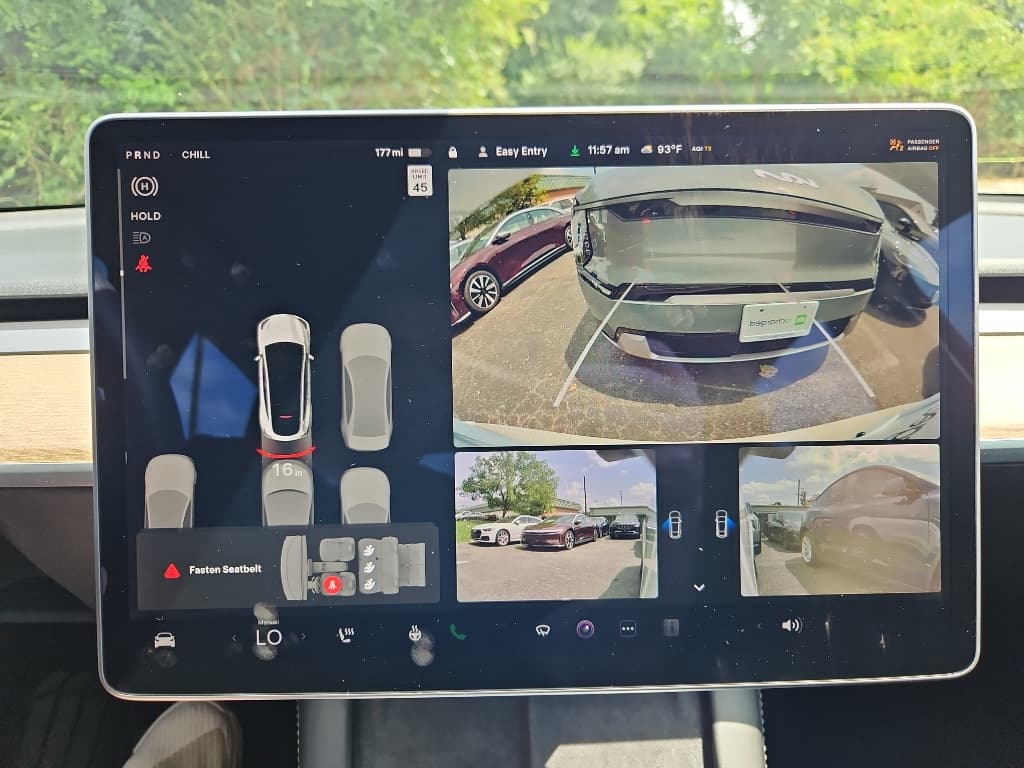 2022 Tesla Model Y view 11
