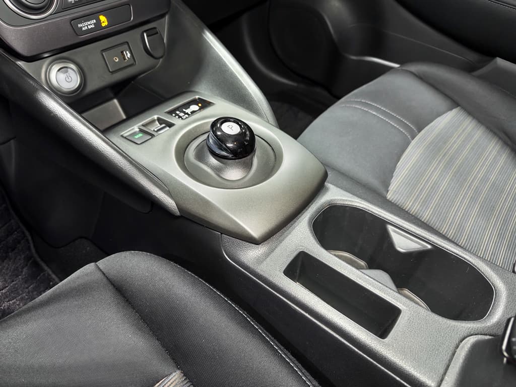 2018 Nissan LEAF view 17