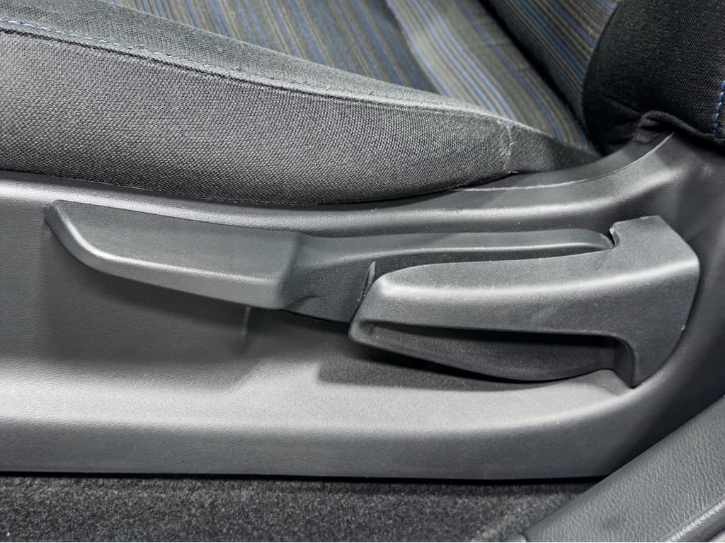 2018 Nissan LEAF view 7