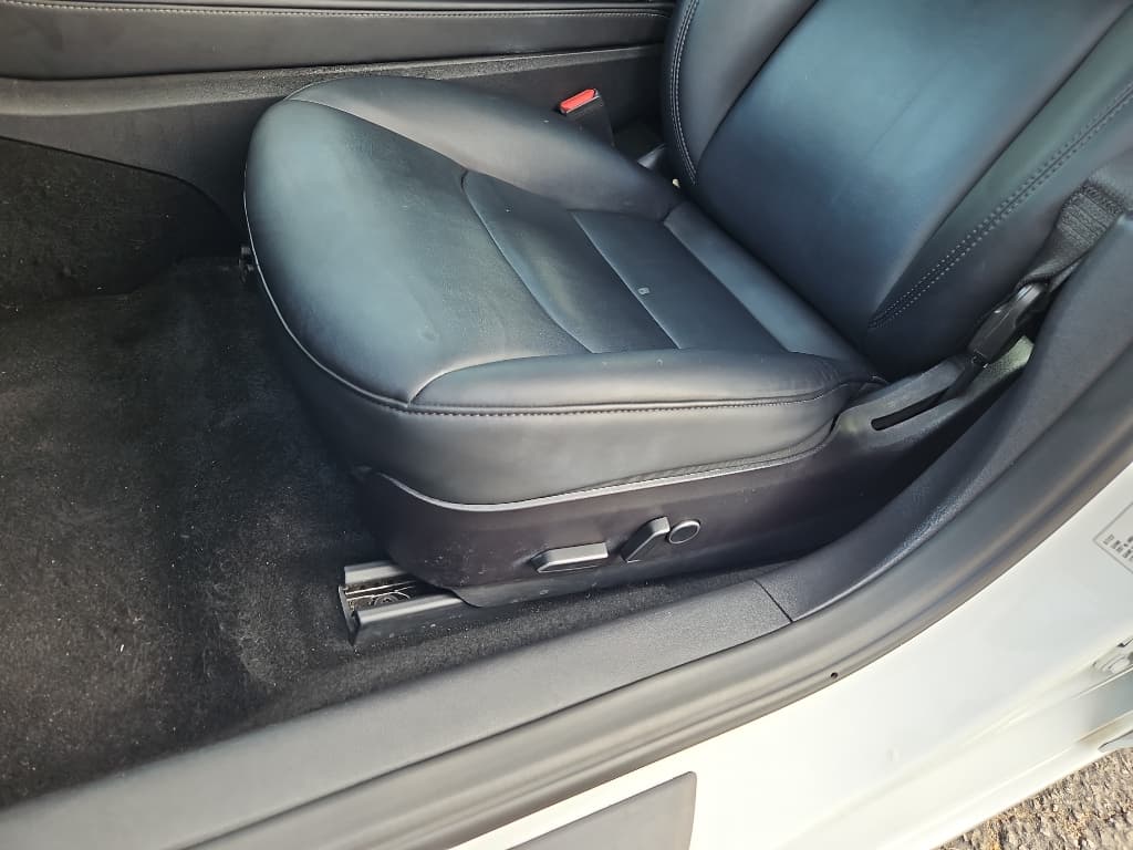 2022 Tesla Model 3 view 7