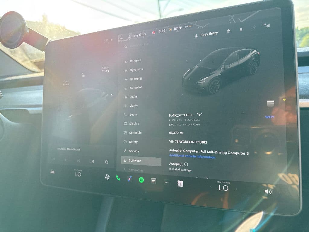 2022 Tesla Model Y view 7
