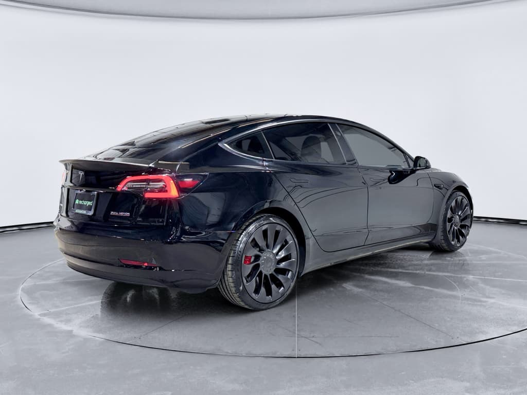 2022 Tesla Model 3 view 3