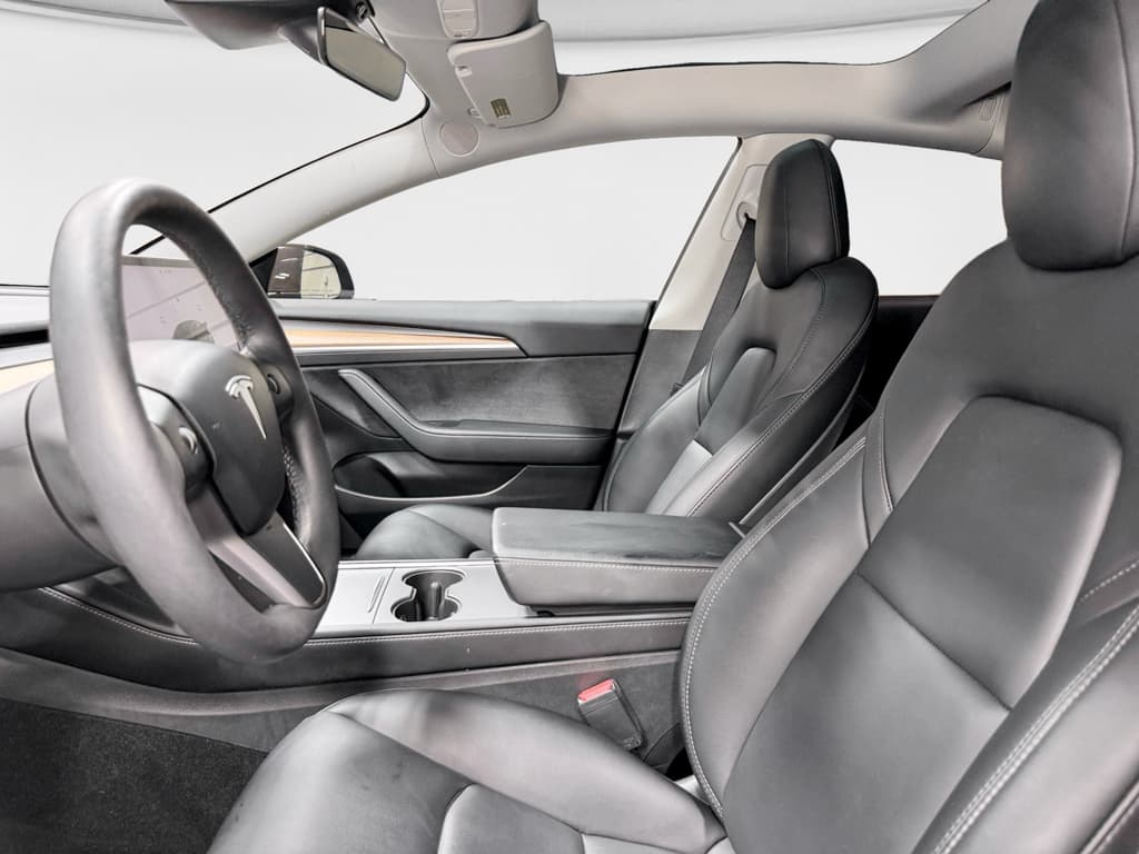 2022 Tesla Model 3 view 16