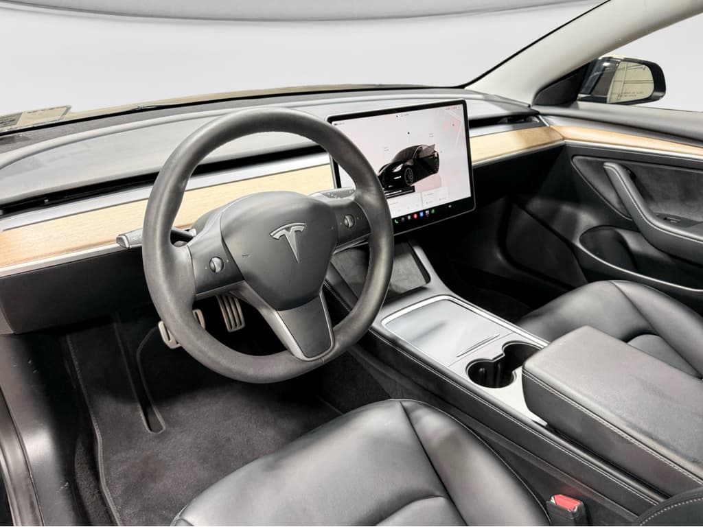 2022 Tesla Model 3 view 17