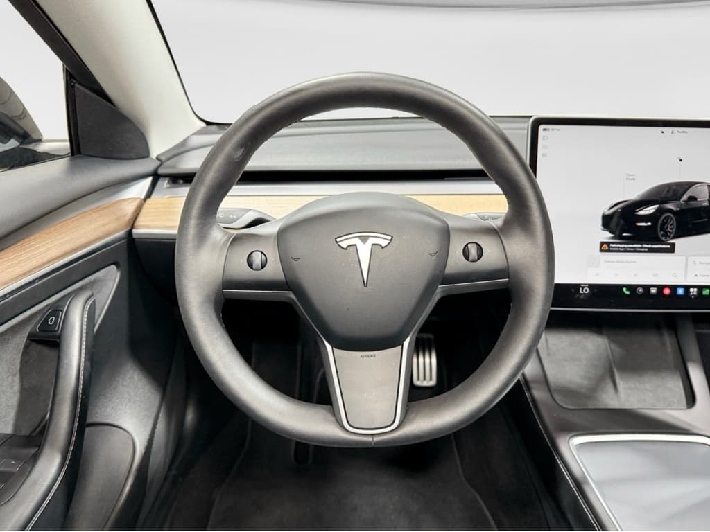 2022 Tesla Model 3 view 8