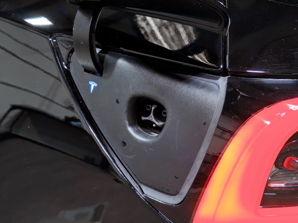 2022 Tesla Model 3 view 5