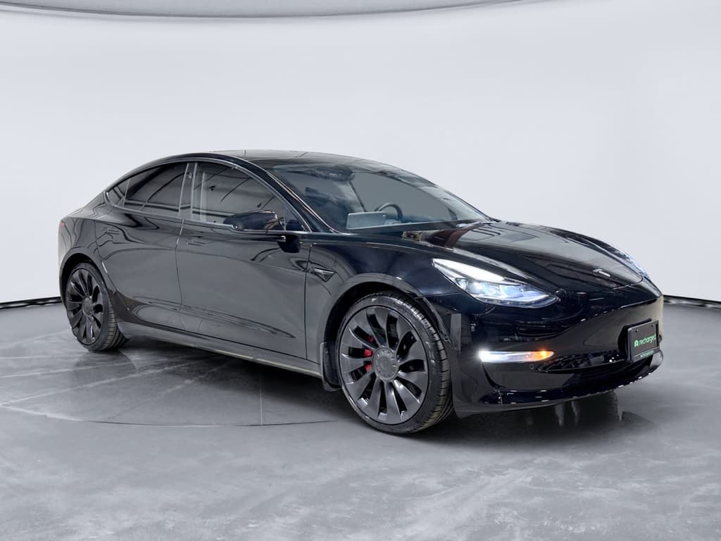2022 Tesla Model 3 view 4