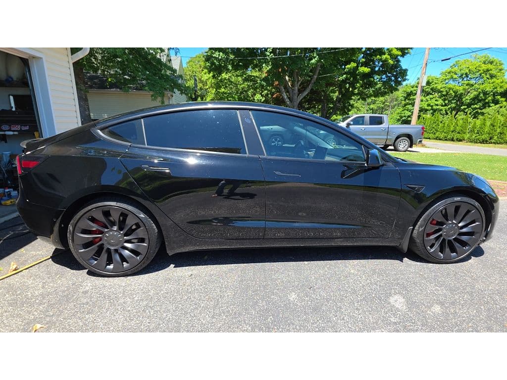 2022 Tesla Model 3 view 3