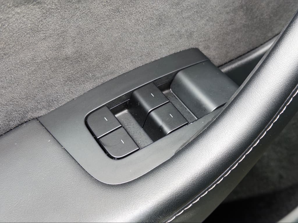 2025 Tesla Model Y view 7