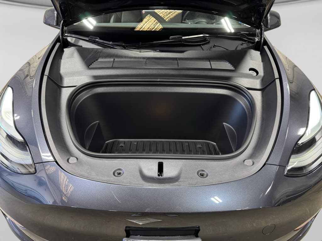2025 Tesla Model Y view 24
