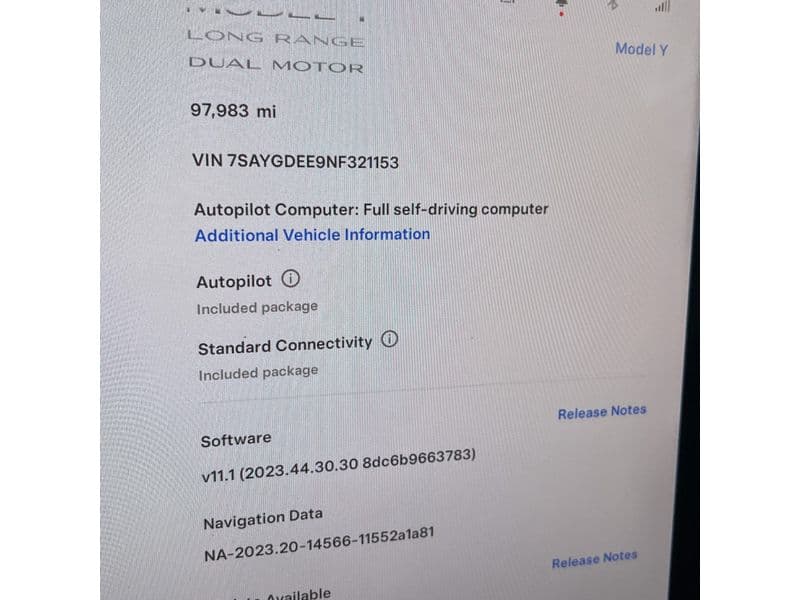 2022 Tesla Model Y view 5