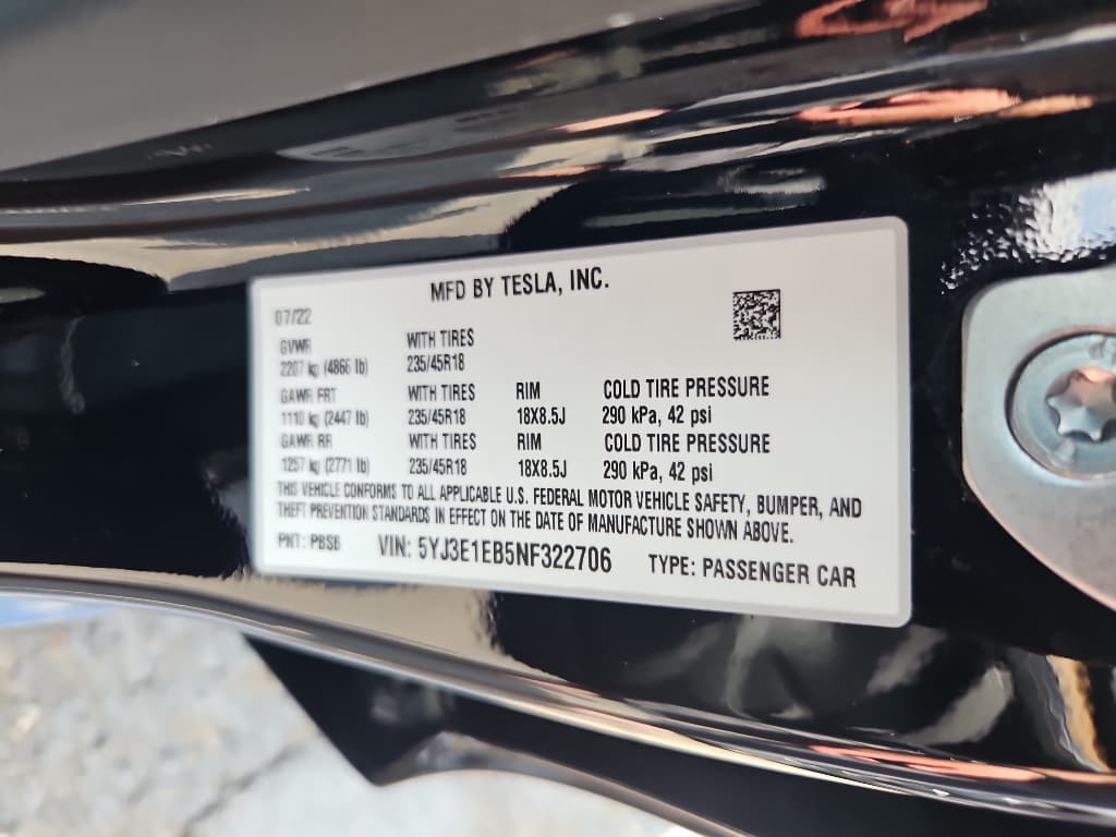 2022 Tesla Model 3 view 22