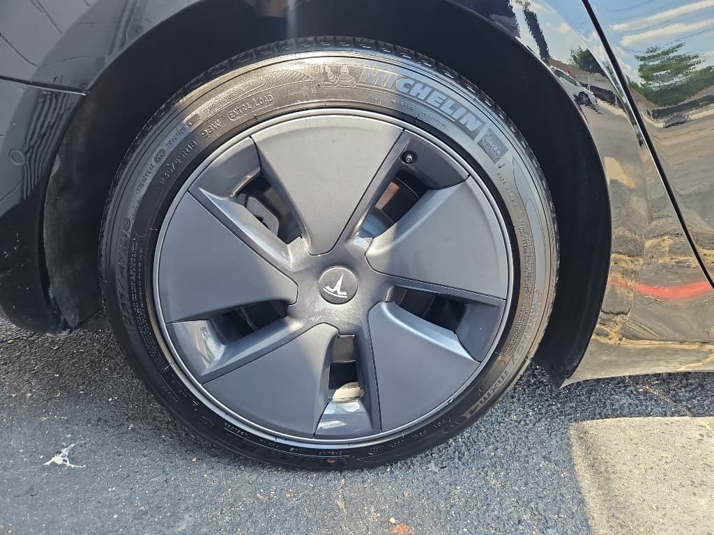 2022 Tesla Model 3 view 28