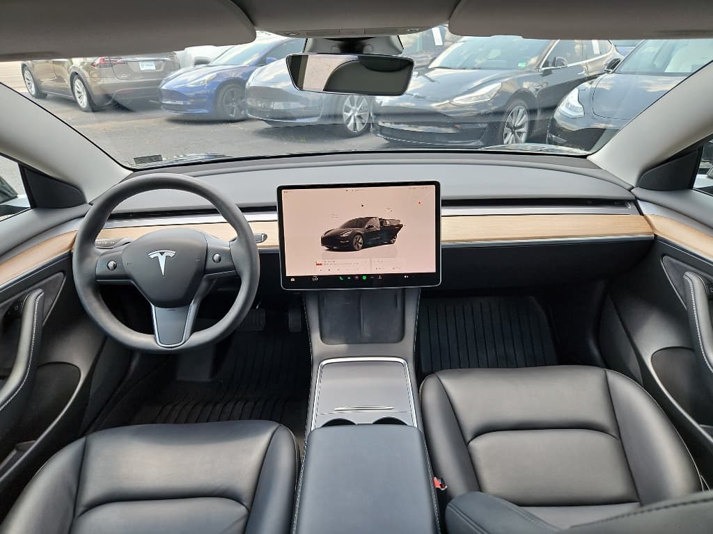 2022 Tesla Model 3 view 14
