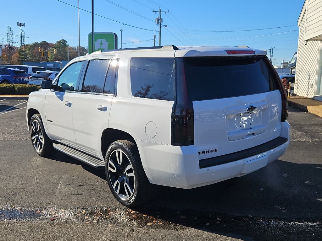2018 Chevrolet Tahoe view 2