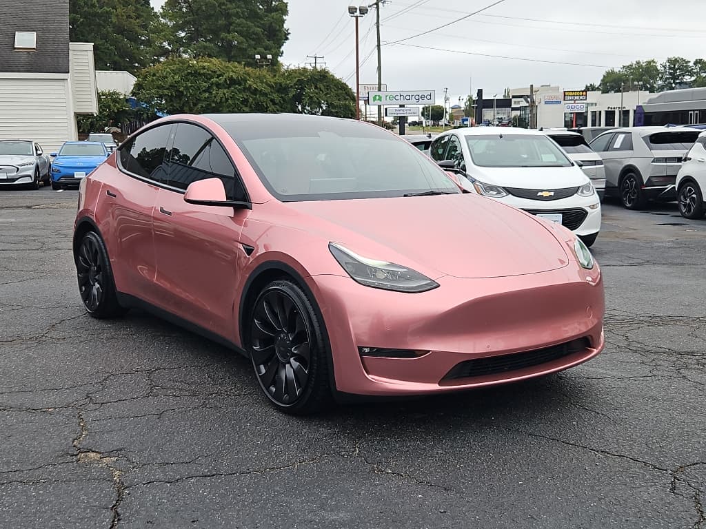 2022 Tesla Model Y view 4