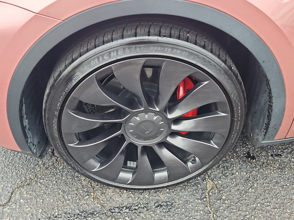 2022 Tesla Model Y view 25