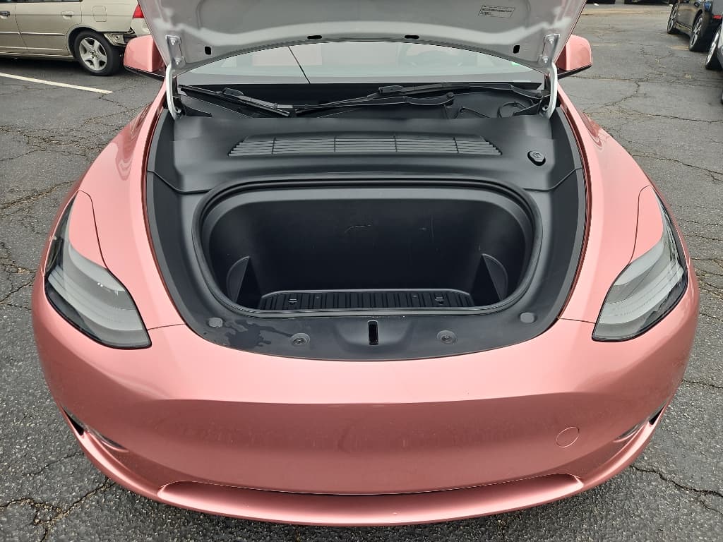 2022 Tesla Model Y view 22