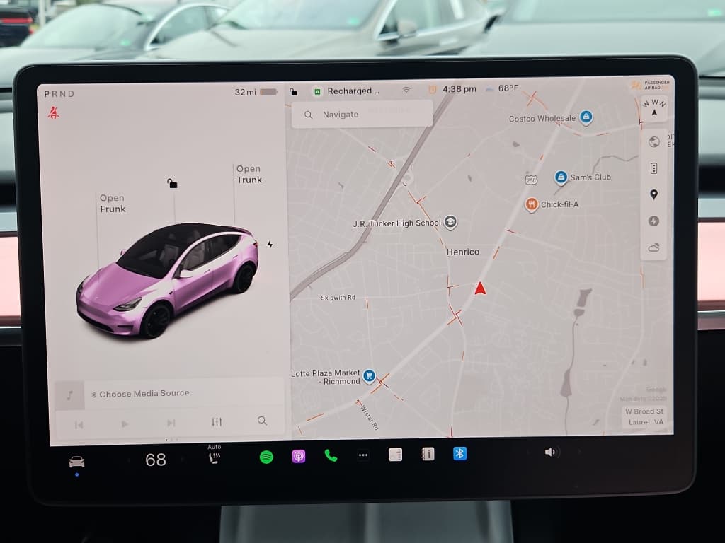 2022 Tesla Model Y view 10