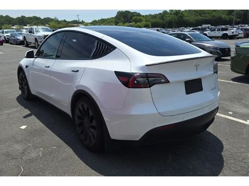 2022 Tesla Model Y view 4