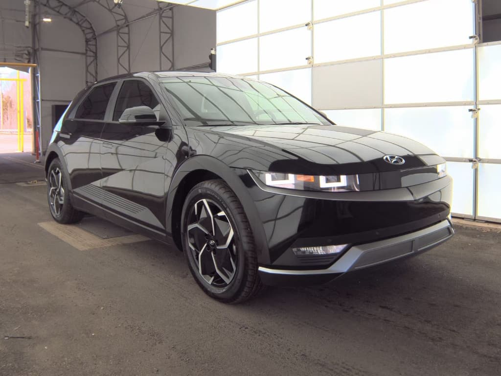 2024 Hyundai IONIQ 5 view 2