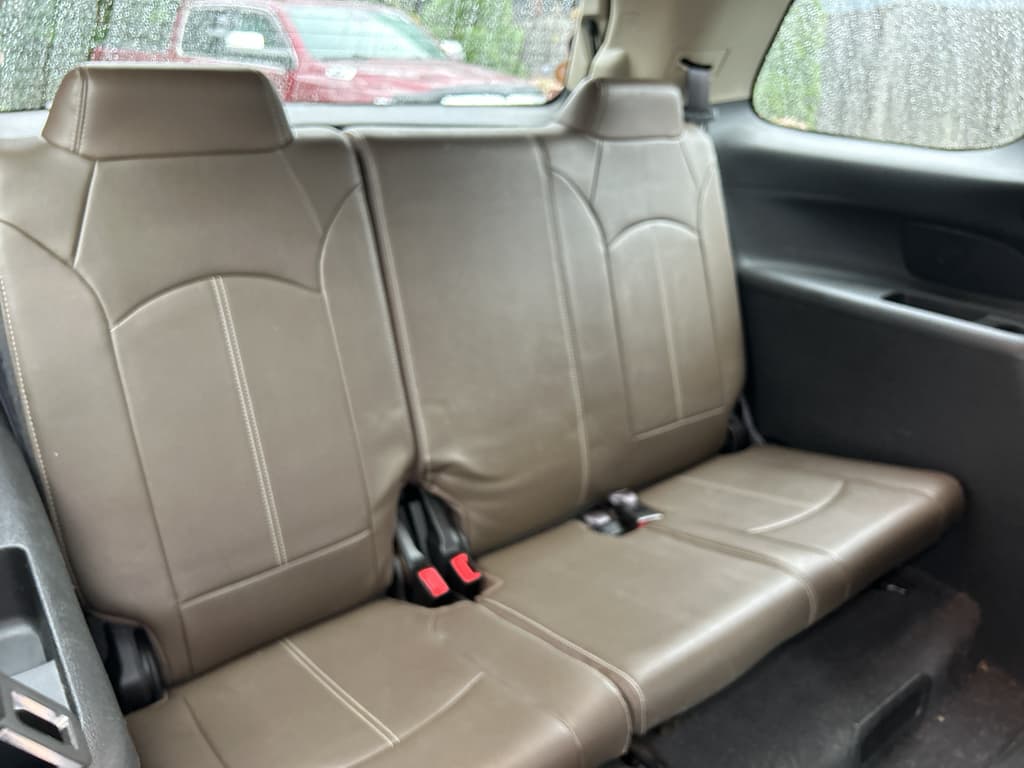 2015 GMC Acadia view 5