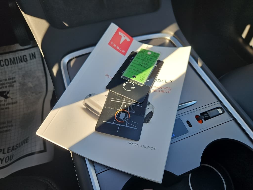 2025 Tesla Model Y view 20