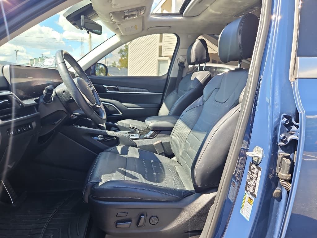 2023 Kia Telluride view 5