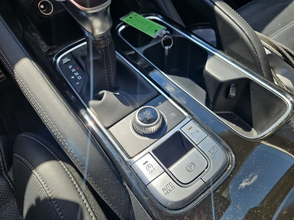 2023 Kia Telluride view 18