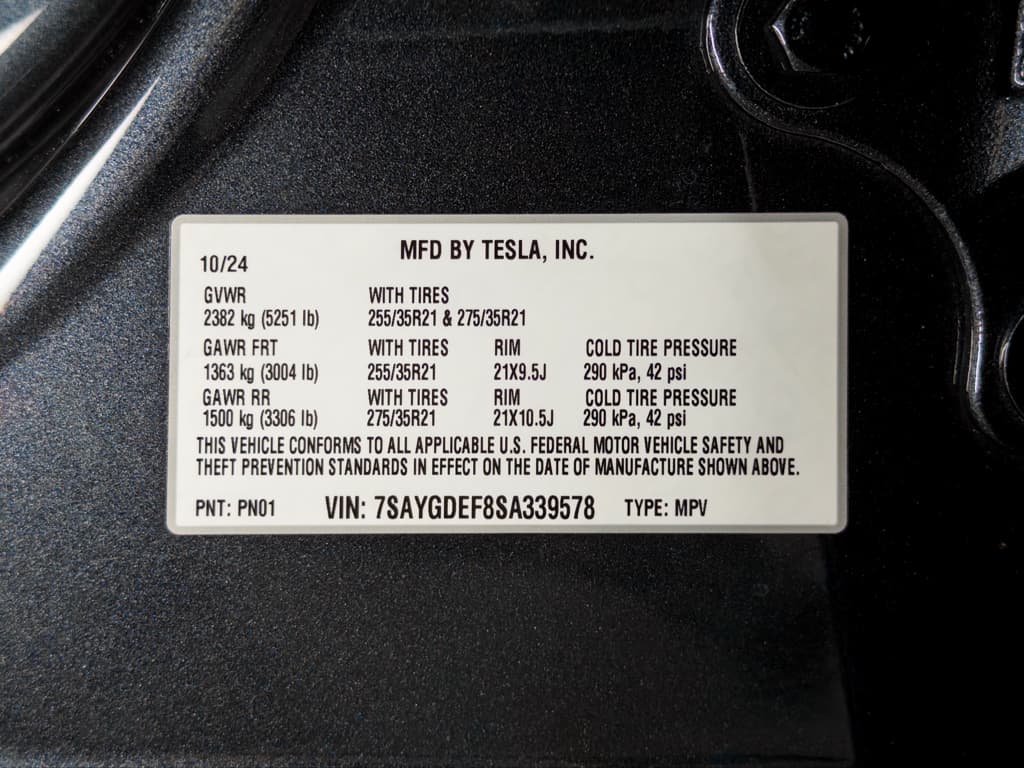 2025 Tesla Model Y view 28