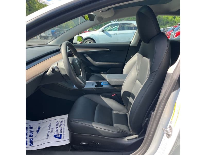 2022 Tesla Model 3 view 5