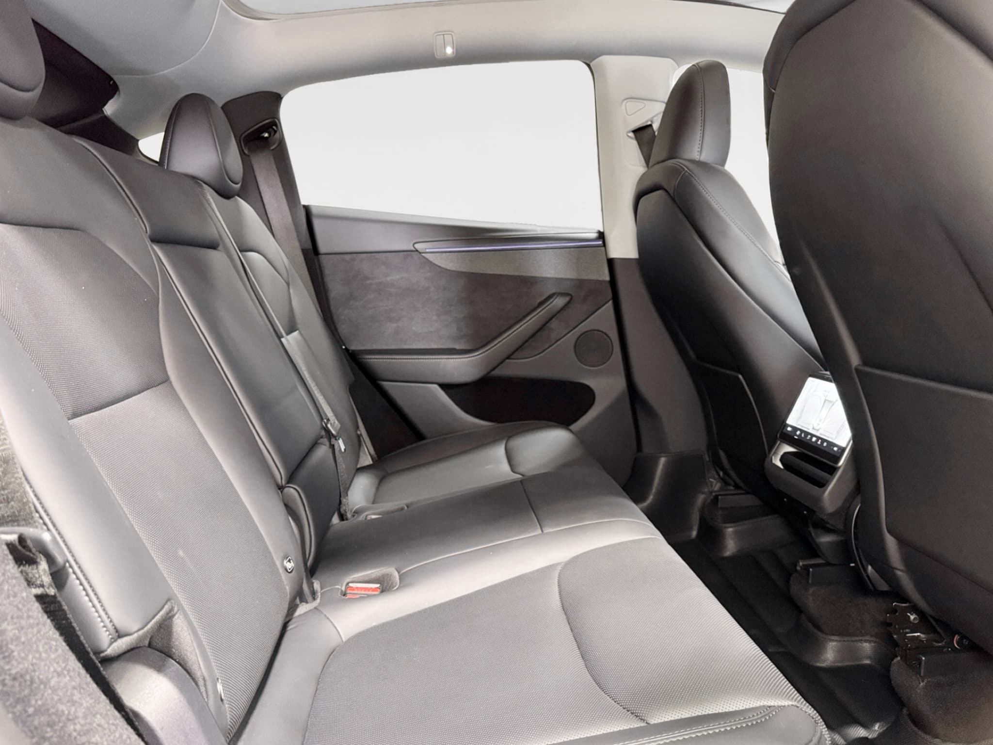 2026 Tesla Model Y view 20